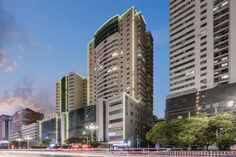 Gansu Soluxe Grand Hotel (Zhangyelou Pedestrian Street Zhongshan Bridge)