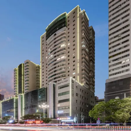 Gansu Soluxe Grand Hotel (Zhangyelou Pedestrian Street Zhongshan Bridge)