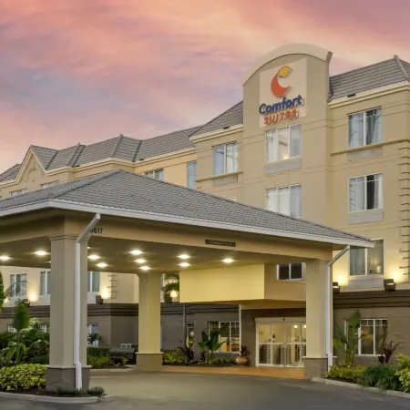 Comfort Suites Near Universal Orlando Resort
