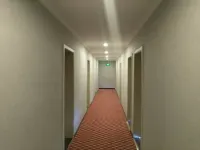Alxa Zuoqi Zhiqiang Business Hotel