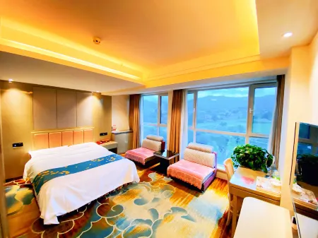 Yuzhong Jiaxuan Hotel Отели рядом с достопримечательностью «Center Square»