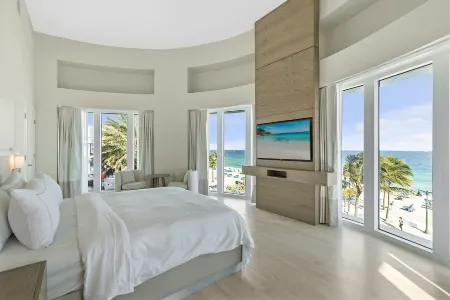 Beach House Fort Lauderdale, a Hilton Resort