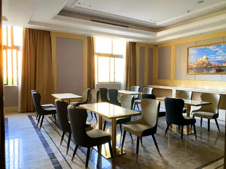 Vienna Hotel (Pingguo City Center)