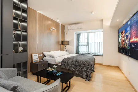 Chengdu Panda Free Apartment