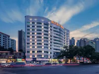 DoALand V Hotel (Wuyi Square Helong Sports Center Branch) 룽허 스타디움 주변 호텔