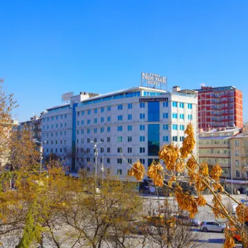 NEW PARK HOTEL