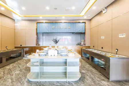 Starway Hotel (Jilin Zhongdong Huichun Zhongjie) Отели рядом с достопримечательностью «Jihai Railway Terminal Former Site»