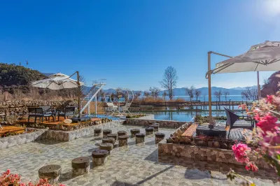 Lugu Lake Nachao·Fuchen Boutique Homestay Hotels in Lugu Lake Goddess Concavity Cableway Station