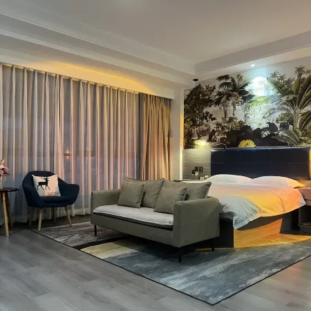 Yuechen Hotel (Baoshan High-speed Railway Station)