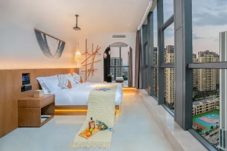 18 Degrees Smart Hotel(Kunming Vanke Charming City Guangwei Metro Station) Отели рядом с достопримечательностью «Kunming Railway Vocational and Technical College (Yangfu Campus)»