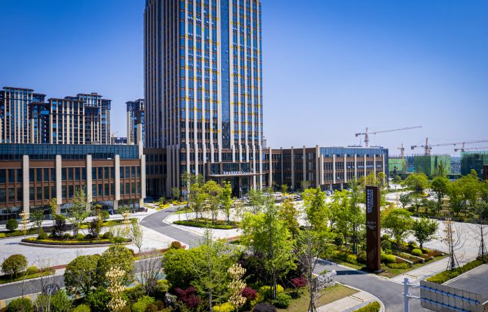 Xinyang Xixian Shi Financial International Hotel
