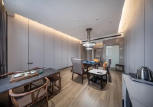 PRIUS HOTEL (Huaren Wanjia Store in Cixi City Center)