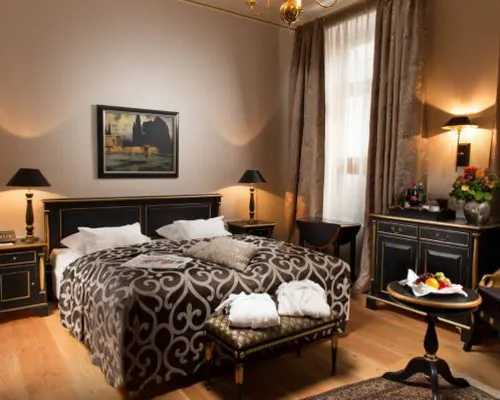 Kleinhuis Hotel Baseler Hof Hamburg Hotels near Harvestehude