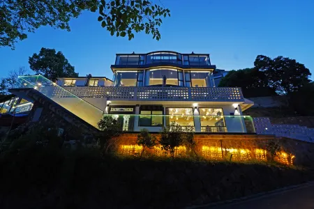 Hangzhou Zhuge Homestay (Xihu Scenic Area) Отели рядом с достопримечательностью «Zhijiang College of Zhejiang University of Technology»