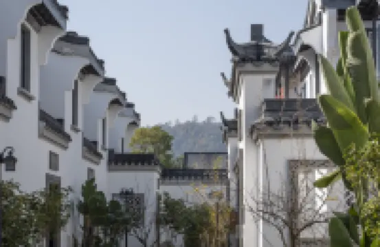 Jiuchonghu Hakka Hot Spring Courtyard