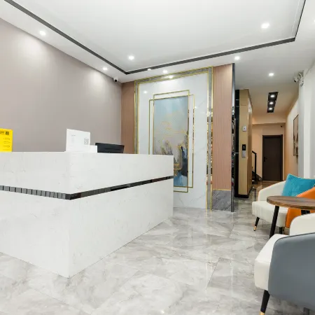 Yuntian Business Hotel (Yakeshi Railway Station Passenger Transport Station)