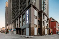 i Electronic Sports Hotel (Fat Donglai Times Square Xuchang) - Esports