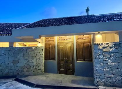 Boutique Villa Jogja Senang