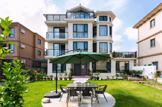 Zhujiajian Zailushang Homestay.