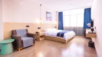 Buluotuo Buyi Cultural Theme Hotel (Luodian Times Jiahe Branch) فنادق في لوى ديان