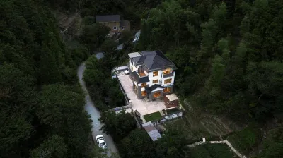 Dongzhixia Shenshan Yunju Hotels in Stone Forest Scenic Area