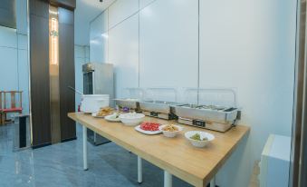 Xinxian Xiangshan Hotel
