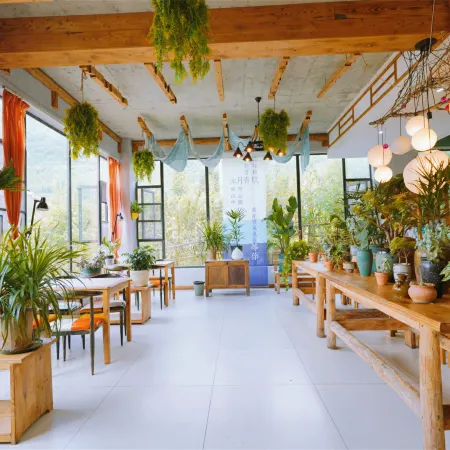 Muyue Qinglan Hostel