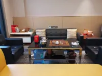 Yeste International Hotel (Hezhou Zhaoping Administrative Center)