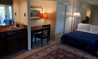 Bed and Breakfast in Hollywood Hills - Hizvo