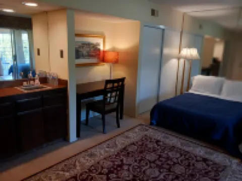 Bed and Breakfast in Hollywood Hills