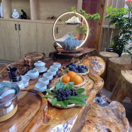 Tingfeng Courtyard Inn