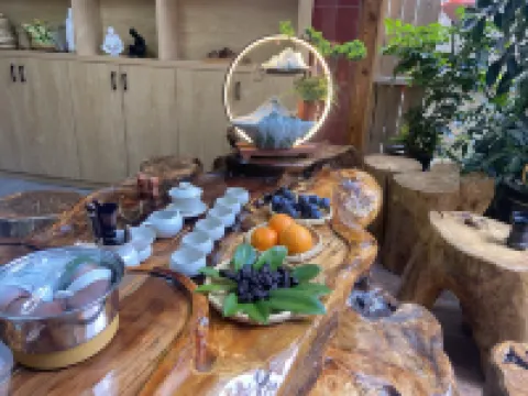 Tingfeng Courtyard Inn