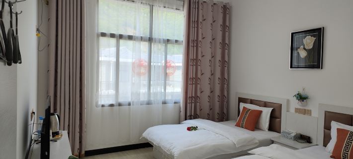 Jingwan Homestay (Zhashui Yingpan Town Zhujiawan Village) Hotel di Zhashui County
