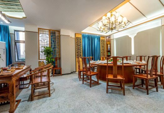 WAIFIDEN 호텔 객실