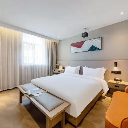 Zhangzhou Shiman Art Hotel (Wuling Square)