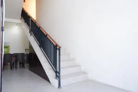 RedDoorz @ BaleEja Syariah Senggigi Отели в г. Західний Ломбок