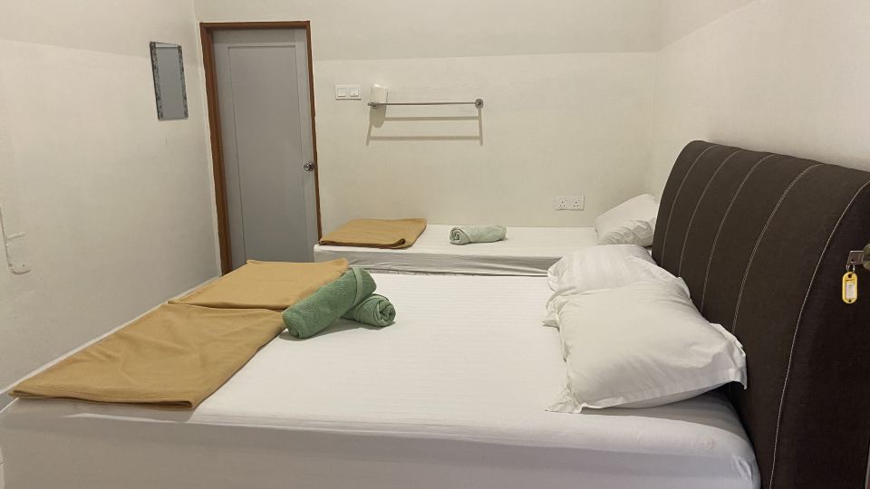 OYO 90971 Pollock Homestay
