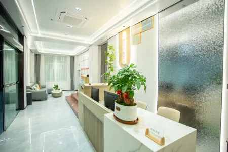 Boyue Light Luxury Hotel Отели рядом с достопримечательностью «Xiamen University - Jiahe College»