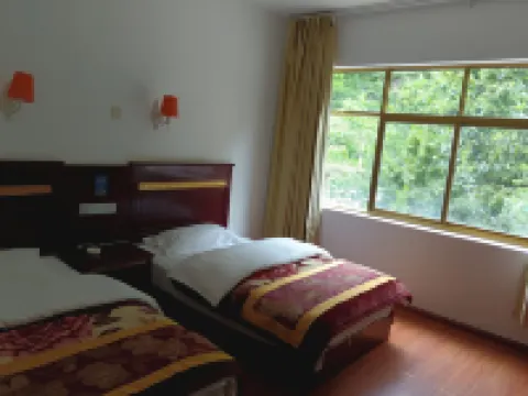 德欽茨中那吉扎西酒店