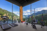 โรงแรมบ่อน้ำพุร้อนส่วนตัวไลท์แอนด์ฟอเรสต์พีกาบูคลิฟ