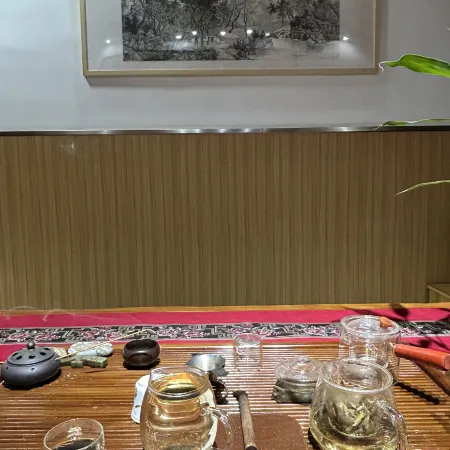 Xiping Xiaoyin Chaying Homestay
