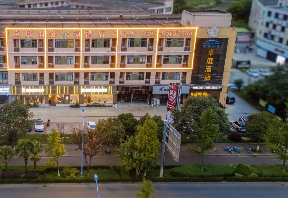 hotel overview picture