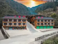 Xijiang Rongmen Inn