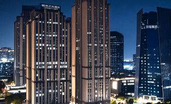 Urban Light Hotel (Kunming South Railway Station Chunrong Street Subway Station)