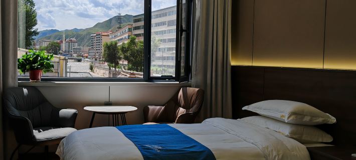 Lanting Elegant Residence Hotel Hotele w: Xiahe