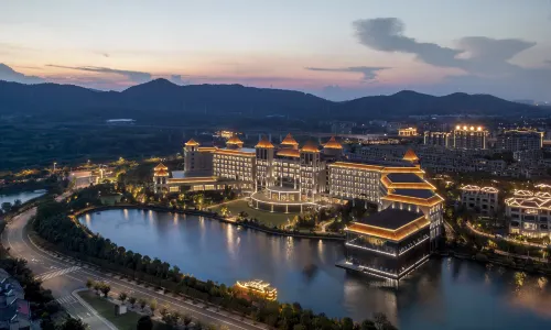 Crowne Plaza XIANGYANG FUCHUN LAKESIDE by IHG