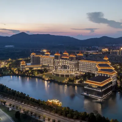 Crowne Plaza XIANGYANG FUCHUN LAKESIDE by IHG Hotels in der Nähe von Xiangyang Vocational and Technical College