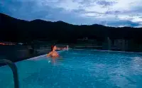 The Rest of My Life Hot Spring Guesthouse - Infinity Pools