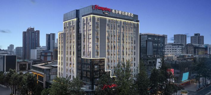 Hampton by Hilton Kunming Nanping Pedestrian Street Ξενοδοχεία στην πόλη Κούνμινγκ