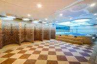 Days Hotel by Wyndham - Suối nước nóng
